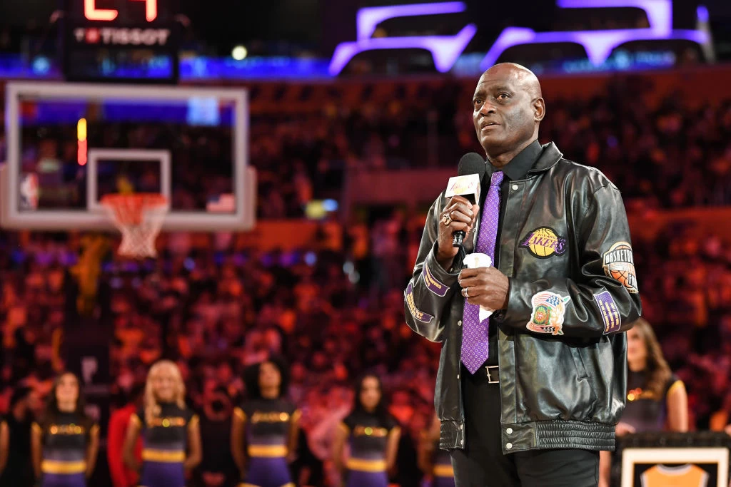 Jersei Abadi Saat Los Angeles Terbakar, Michael Cooper Senang Tapi Sedih