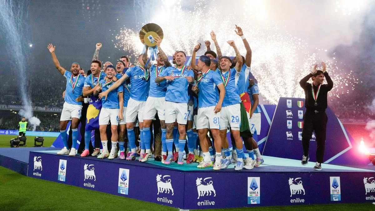 Alasan Napoli Senang Belanja Pemain dari Premier League