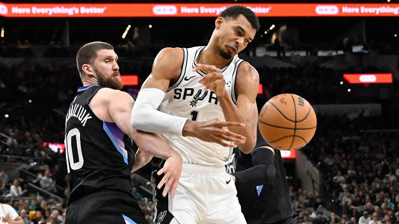 Jazz Hentikan Kemenangan Berntun Dicatat Spurs