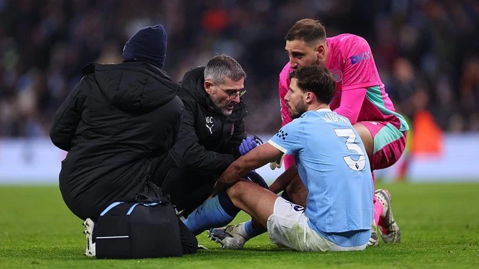 Ruben Dias Susul Gvardiol ke Meja Perawatan Man City